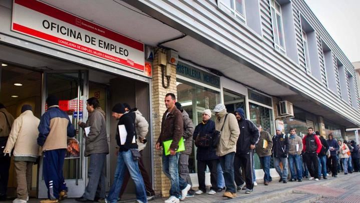 Cuarto mes consecutivo de destrucción de empleo en Castilla La Mancha que pierde más de 3.100 cotizantes en Sanidad