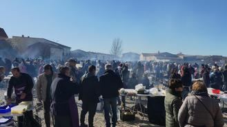 La IX Fiesta de la Patata vuelve a reunir a cientos de ciudadanos que han elaborado sus mejores guisos