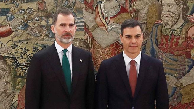 El Rey a Pedro Sánchez, tras prometer el cargo : 
