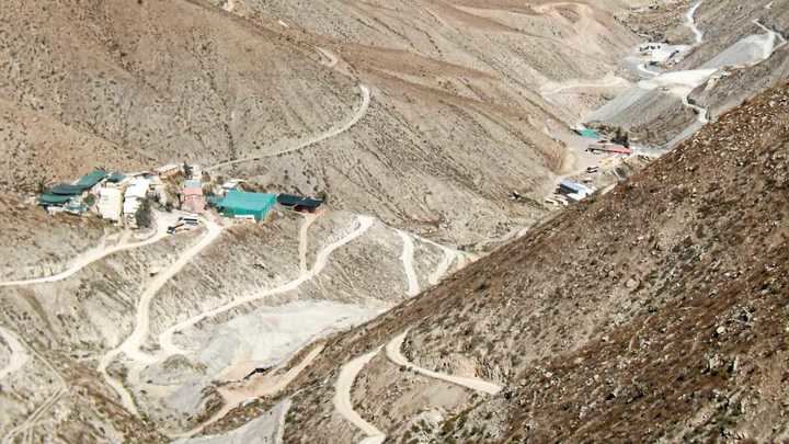 Mueren 27 personas en el incendio de una mina de oro en la región peruana de Arequipa