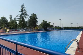 La piscina municipal de Azuqueca abrirá desde mañana hasta las 22:30 horas
