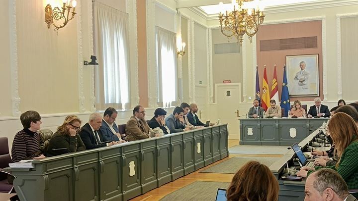 El Pleno del Ayuntamiento de Guadalajara desestima la propuesta de convenio para ejecutar la ciudad del cine en el Fuerte por NO ser ajustada a derecho