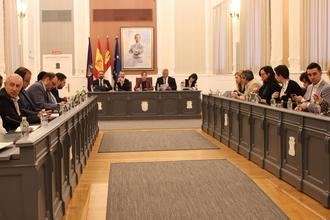 El Pleno extraordinario del ayuntamiento de Guadalajara aprueba tres modificaciones de cr&#233;dito por valor en conjunto de 4.388.886 euros