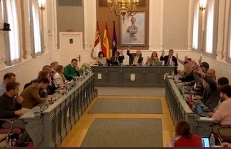 El PSOE de Rojo vuelve a bloquear otra propuesta del PP para mejorar la accesibilidad de las instalaciones municipales de Guadalajara