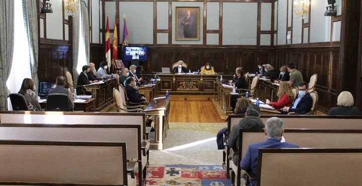 Los presupuestos de la Diputación de Guadalajara salen adelante con el único apoyo de PSOE y Ciudadanos