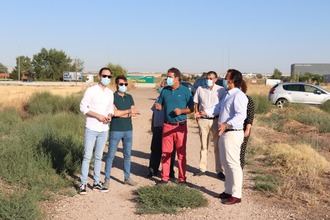 El Ayuntamiento de Cabanillas y el agente urbanizador firman el acta de replanteo e inicio de obras del Polígono de Moyarniz