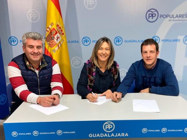 Guarinos y Vieco se reúnen para poner en común actuaciones y solicitar las inversiones necesarias para Fontanar