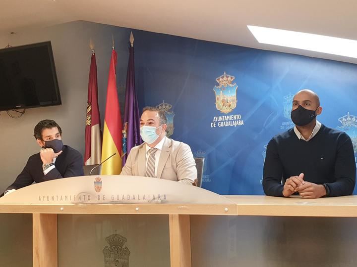 El PP denuncia el impuestazo de Rojo con nuevas tasas para el comercio y la hostelería de Guadalajara en esta grave crisis económica y social