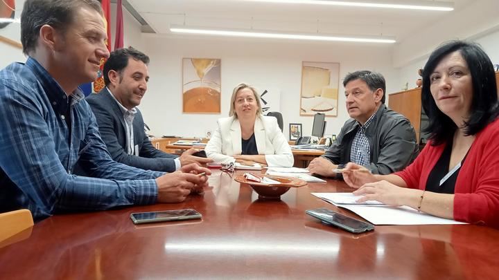 El precio del pollo sube, los avicultores contra las cuerdas