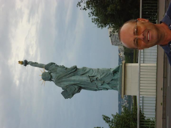Katy Parra y Juan de Molina, premios de poesía 