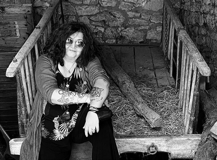 Katy Parra y Juan de Molina, premios de poesía 