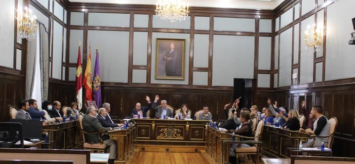 El PP denuncia que el PSOE y Ciudadanos traicionan a los pueblos de la provincia de Guadalajara IMPIDIENDO QUE LAS AYUDAS para obras municipales lleguen a más de 200 ayuntamientos