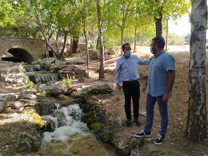 En marcha el proyecto de naturalización en la laguna y las vías de agua del Parque de La Quebradilla de Azuqueca