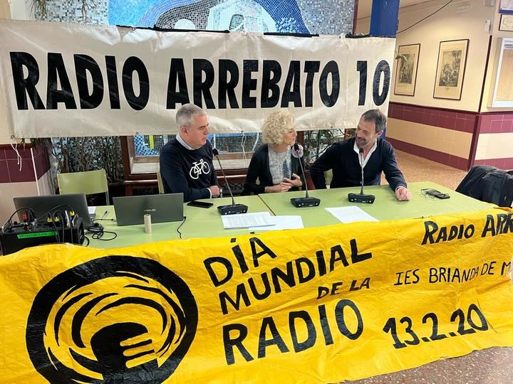 El Ayuntamiento de Guadalajara participa en el maratón radiofónico de Radio Arrebato en el IES Brianda de Mendoza