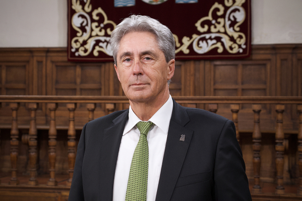 Pregón de Navidad este viernes en la concatedral con el rector de la Universidad de Alcalá, José Vicente Saz