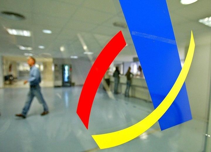 El inicio de la campaña de la renta muestra la carencia de efectivos de la Agencia Tributaria