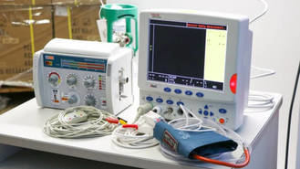 LO QUE FALTABA : Varios profesionales de la sanidad en Castilla La Mancha cuestionan la validez de los respiradores comprados por Page en Turquía