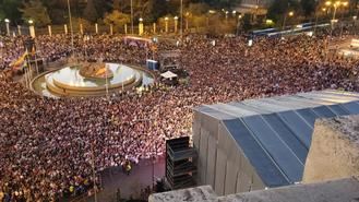 Miles de espa&#241;oles celebran la Fiesta de la Resurrecci&#243;n en Cibeles