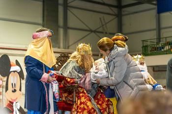 Los Reyes Magos visitan la Residencia de Mayores Virgen de la Luz de Almonacid