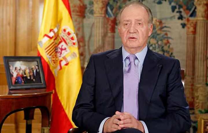 75 ex ministros y altos cargos de PSOE, PP y UCD firman un manifiesto de apoyo a Juan Carlos I