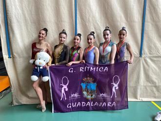 Las gimnastas del Club R&#237;tmica Guadalajara vuelven del Campeonato Regional de Albacete con tres oros, seis platas y un bronce