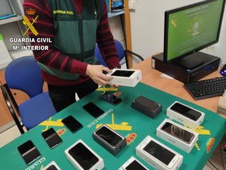 La Guardia Civil detiene en Azuqueca a dos personas por hurto en una empresa de logística