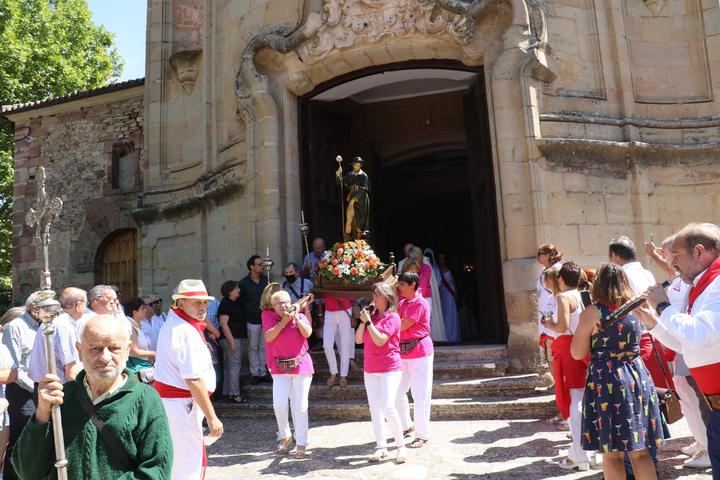 San Roque vuelve a procesionar por las calles de Sigüenza