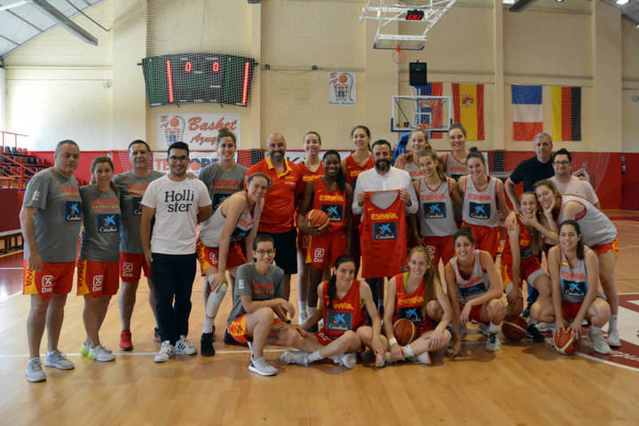 Las selecciones españolas femeninas de baloncesto U20 y U19 se concentrarán en Azuqueca