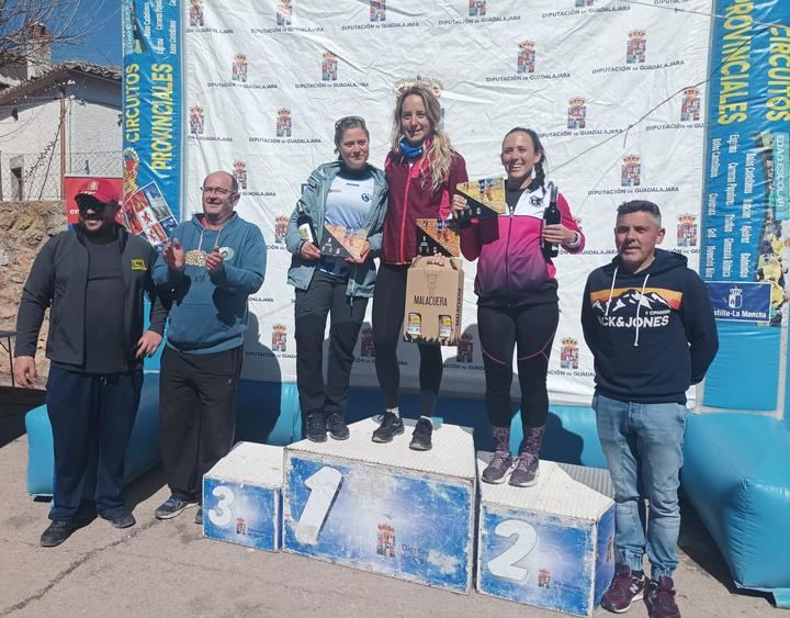 Toño de Andrés y Sole Aragunde triunfadores del primer trail del circuito provincial de carreras populares trofeo Diputación de Guadalajara