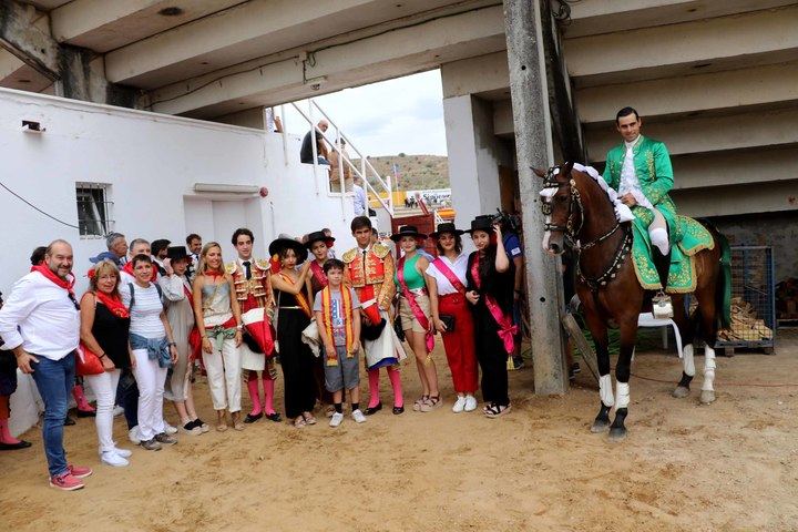 Hernández, Caballero y Gómes salen a hombros de Las Cruces de Sigüenza