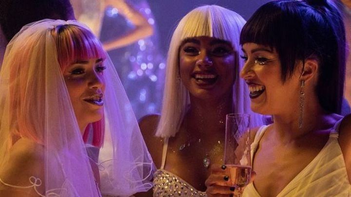 Netflix apuesta por una tercera temporada final para 'Sky Rojo'