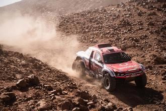 SsangYong se sobrepone a las dificultades y escala 5 posiciones en la general del Dakar