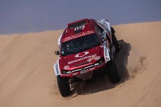SsangYong ya acaricia la meta del Dakar