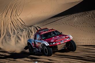 SsangYong Motorsport se mantiene en la pugna por el top 25 en el Dakar