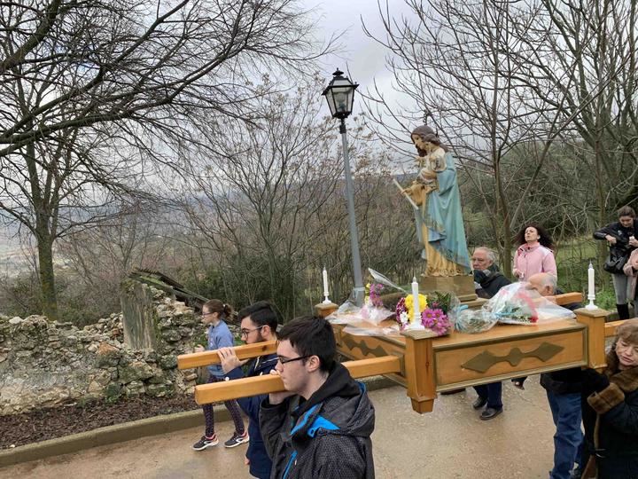 Tabladillo celebra su fiesta patronal en honor a la Virgen de las Candelas