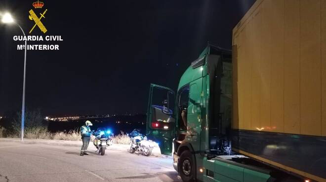 La Guardia CIivil de Guadalajara investiga a un camionero por 