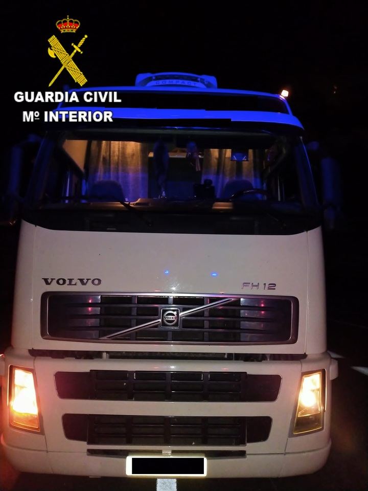 La Guardia Civil de Toledo investiga a una persona por manipular el tacógrafo de su vehículo 