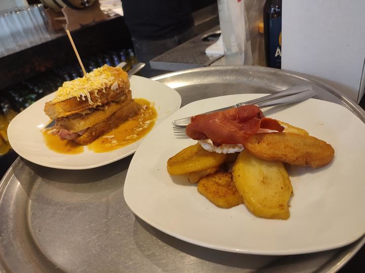 Cientos de personas disfrutan de la gastronomía yunquerana durante la III Ruta de la Tapa