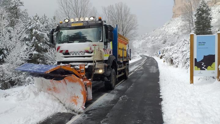 El Gobierno regional ha actuado sobre 839 kilómetros de carreteras regionales en Guadalajara afectadas por la nieve desde el 30 de diciembre 