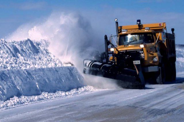 638 equipos quitanieves y 96.412 toneladas de fundentes para combatir el fuerte temporal de nevadas 