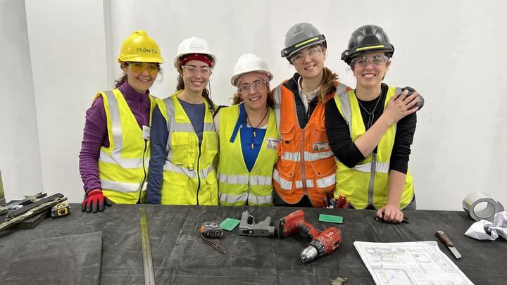 Los testigos de Jehová de Guadalajara celebran una jornada de puertas abiertas en su recién reformado local de culto