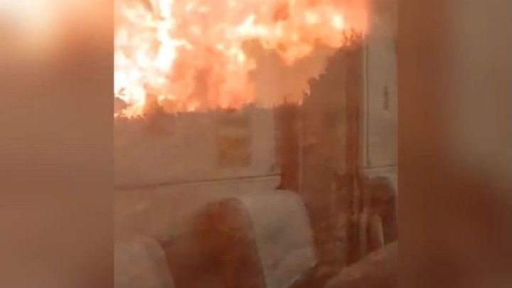 PÁNICO EN EL TREN : Veinte heridos, tres de ellos graves, por quemaduras al bajarse del tren rompiendo las ventanillas en el incendio de Bejís