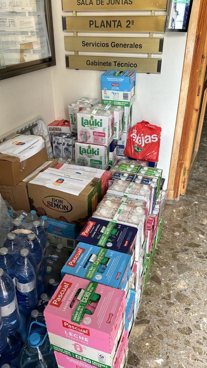 Una expedición con 2.500 kilos de ayuda humanitaria procedente de la solidaridad trillana llega a Valencia