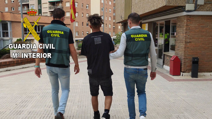 La Guardia Civil detiene en Guadalajara y Azuqueca de Henares a tres jóvenes integrantes de la banda latina “Trinitarios”