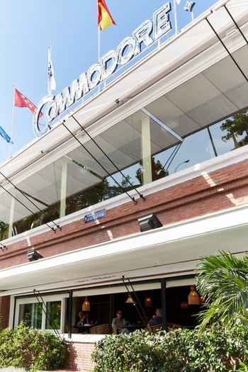 Trocadero Commodore: Un nuevo icono gastronómico en Madrid con sabor a mar