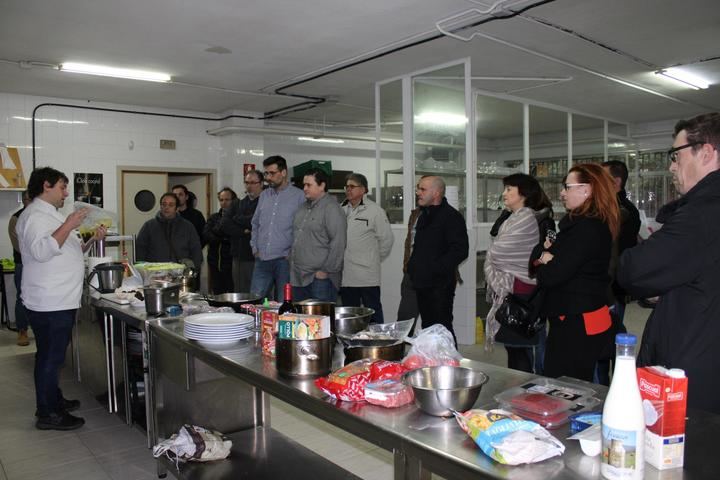 Medio centenar de cocineros profesionales participan en los cursos 
