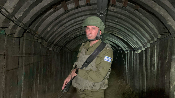 EL MEJOR SECRETO GUARDADO : El Ejército israelí descubre el mayor túnel de Hamás (4 kilómetros de extensión a 50 metros de profundidad) muy cerca de la frontera con Israel