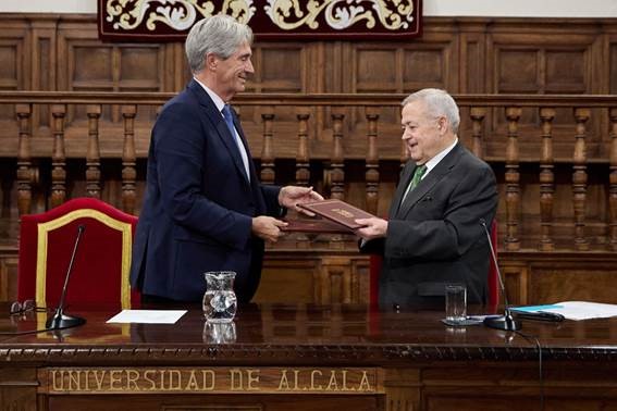 La Universidad de Alcalá y la Fundación Virgen de la Fuensanta firman un acuerdo para dotación de becas y premios para estudiantes con discapacidad