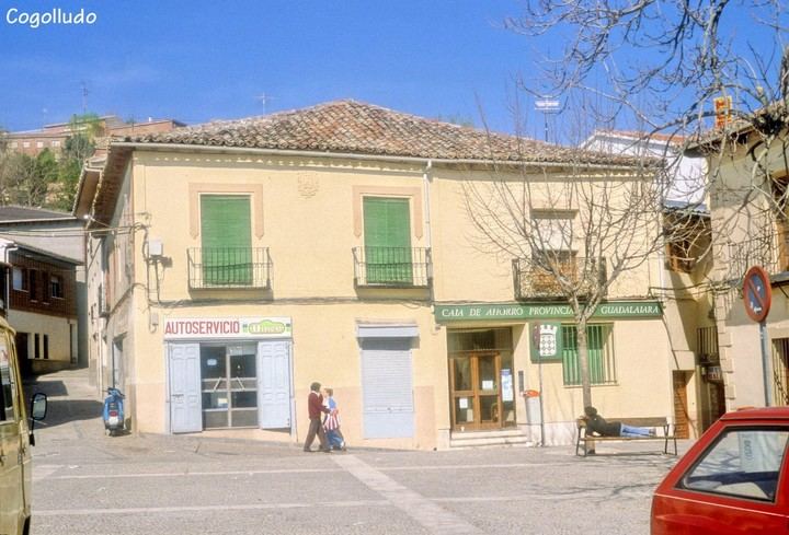 Después de 130 años dando servicio al pueblo y la comarca, la familia Pérez cierra el autoservicio UNICO en Cogolludo