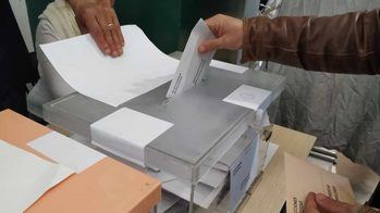 La participación en las elecciones baja en Guadalajara 2,84 puntos y en Castilla La Mancha 4,63